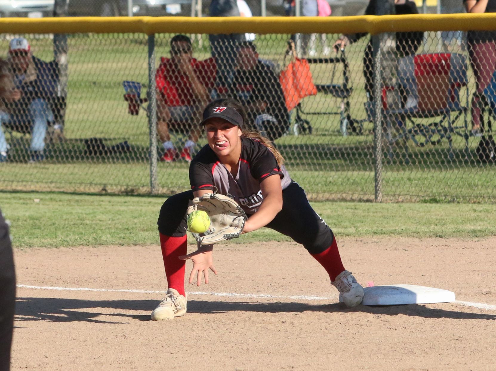 Hanford takes advantage of five Redwood errors, moves into first in WYL